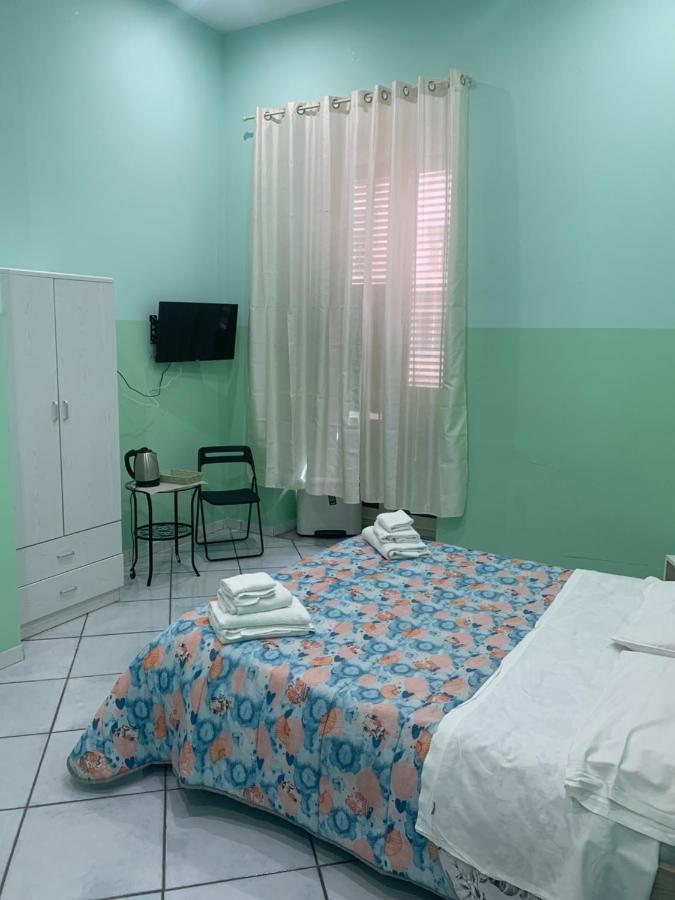 Guesthouse Re Ferdinando Napoli Eksteriør bilde